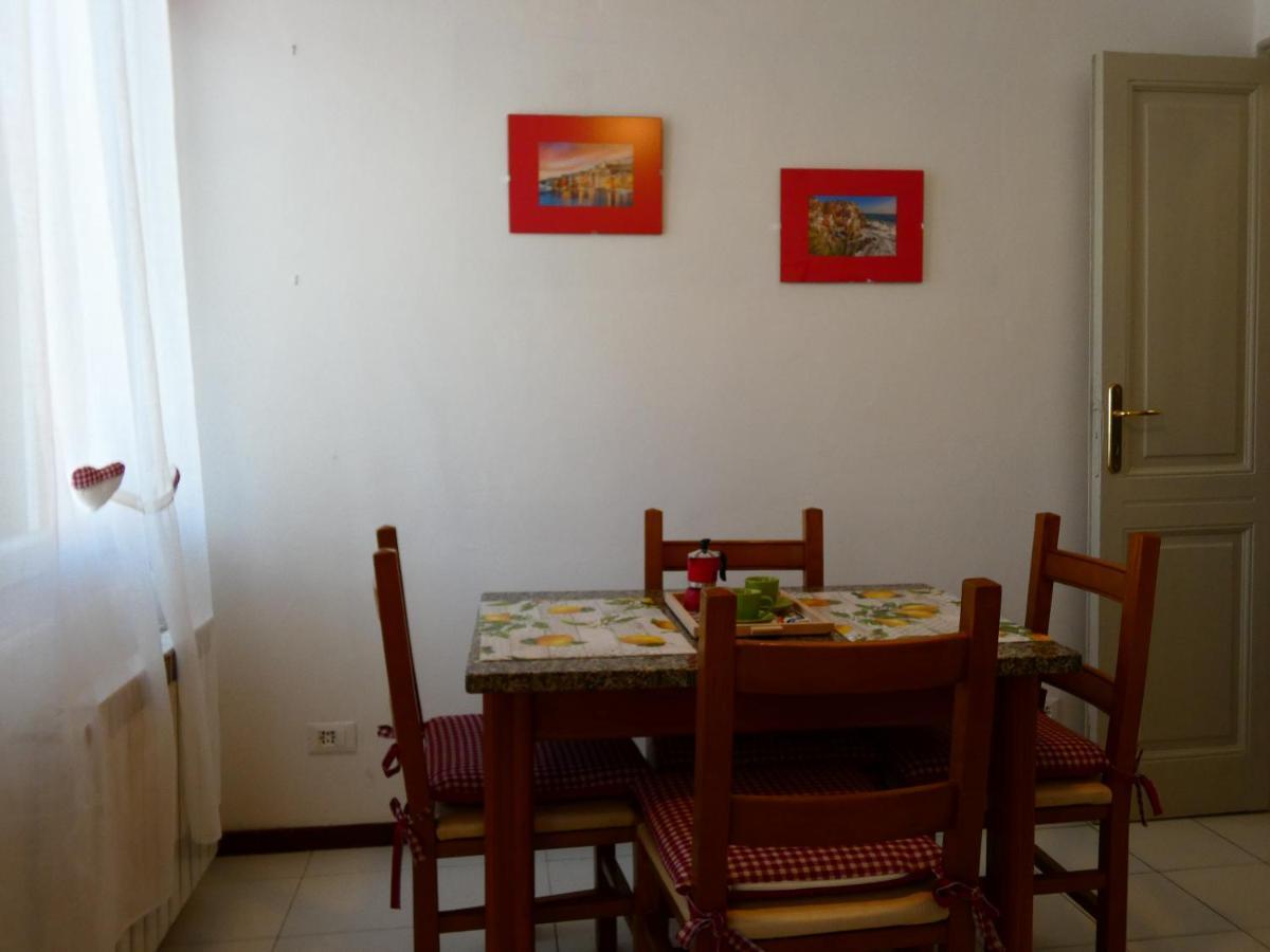 La Vela Blu Apartment Специя Екстериор снимка
